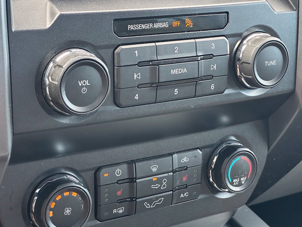 Used 2019 Ford F150 XLT w/ Equipment Group 302A Luxury AWD/4WD image 12