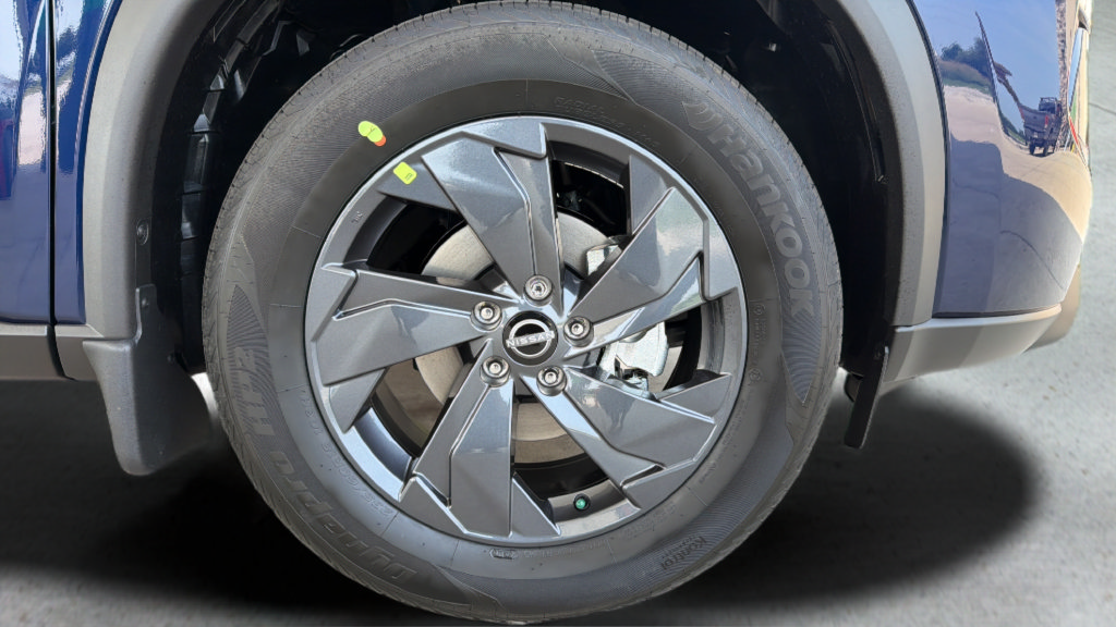 New 2026 Nissan Rogue SV w/ Cold Weather Package AWD/4WD image 24