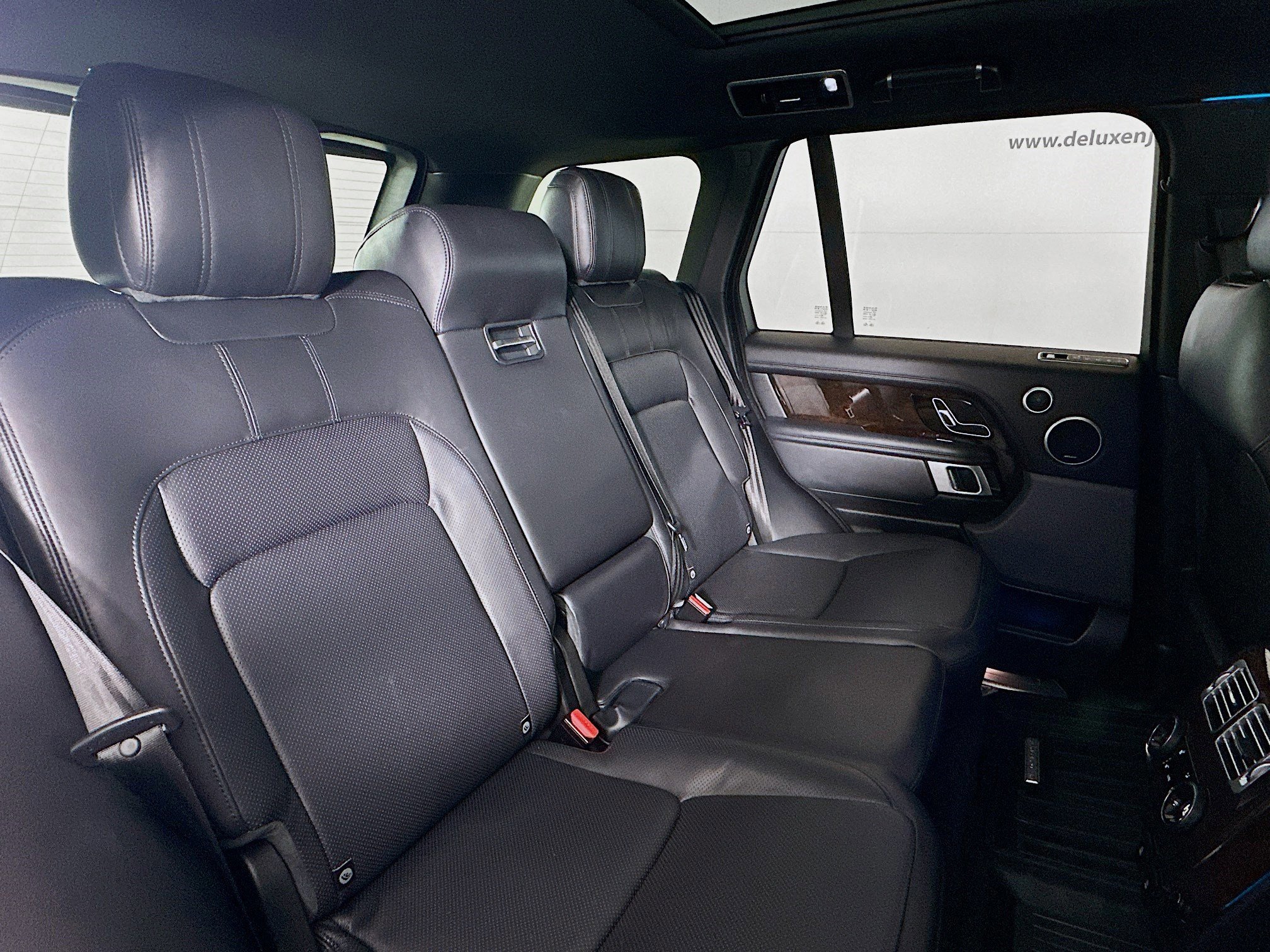 Used 2021 Land Rover Range Rover Westminster Edition image 27