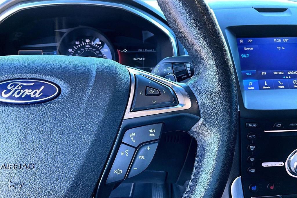 Used 2019 Ford Edge Titanium w/ Equipment Group 301A image 19
