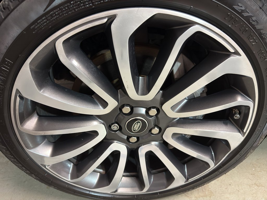 Used 2020 Land Rover Range Rover HSE image 35