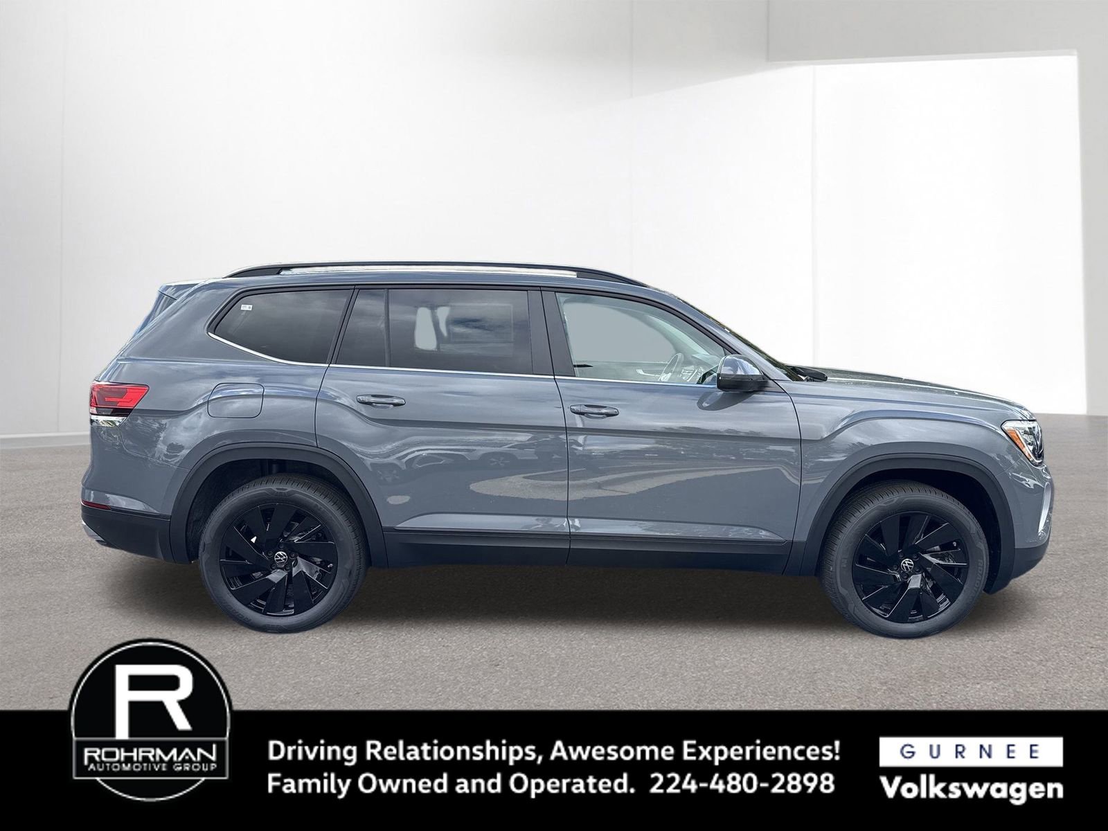 New 2026 Volkswagen Atlas SE image 10