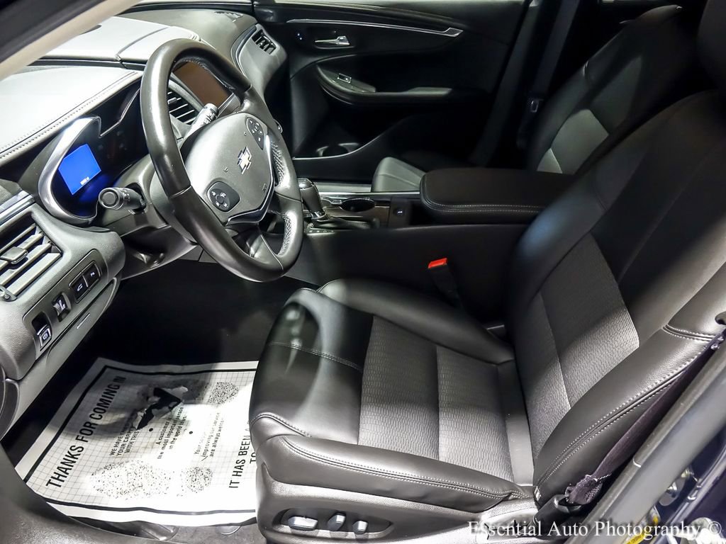 Used 2017 Chevrolet Impala LT w/ Convenience Package image 13