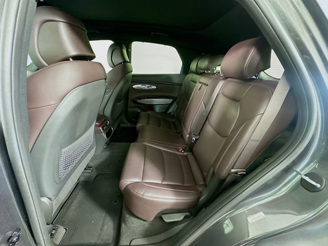 Used 2023 Genesis GV70 2.5T w/ Advanced Package image 25