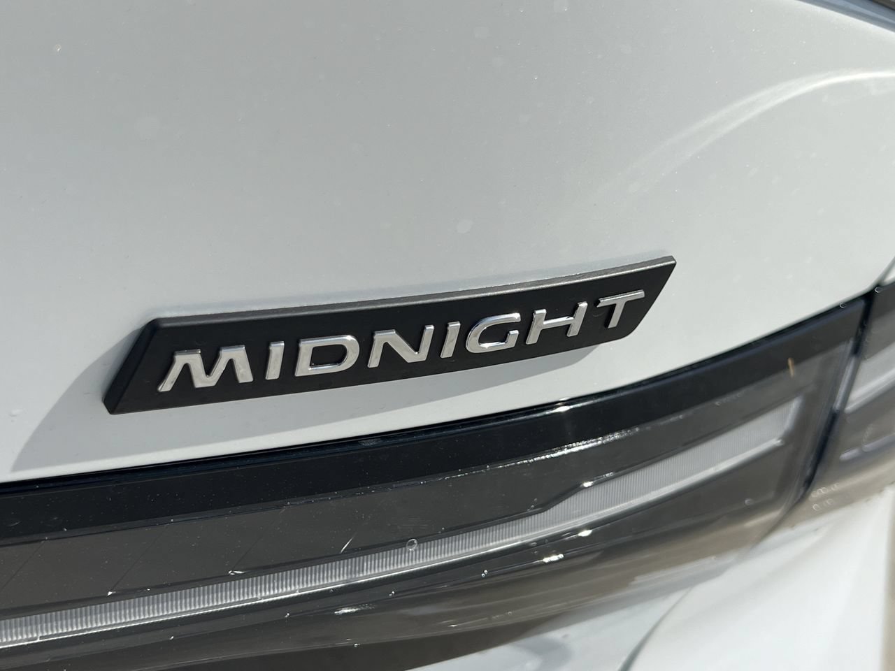 New 2027 Nissan Sentra SR w/ SR Premium Package FWD image 7