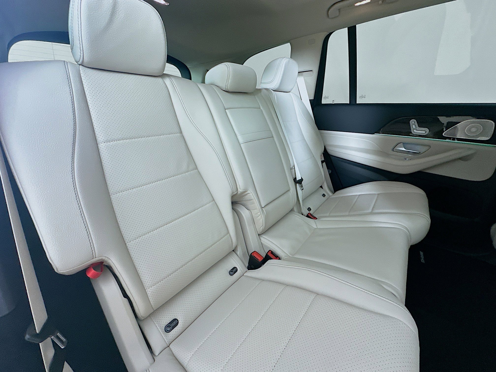 Certified 2026 Mercedes-Benz GLS 450 4MATIC image 38