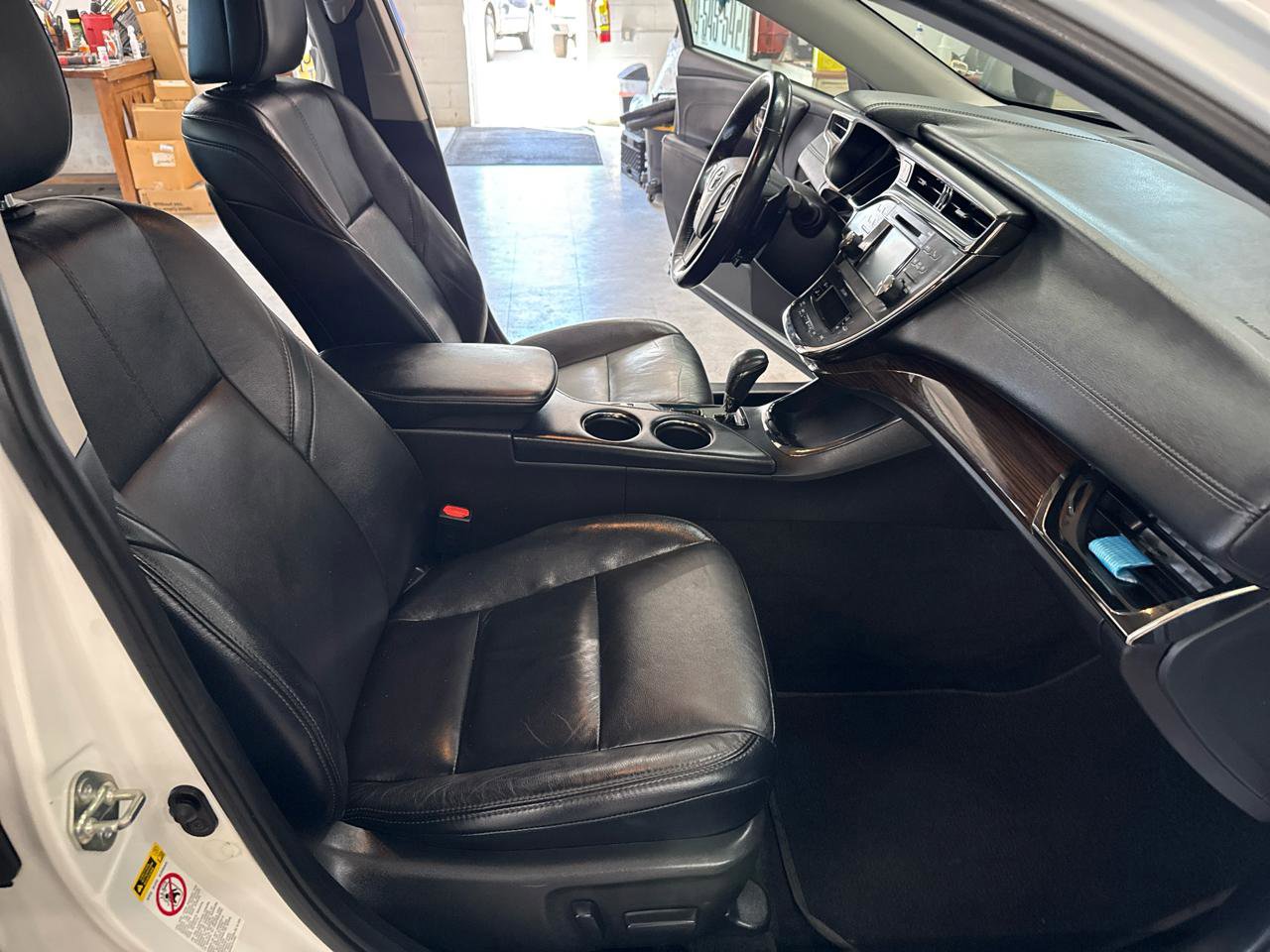 Used 2015 Toyota Avalon XLE FWD image 51