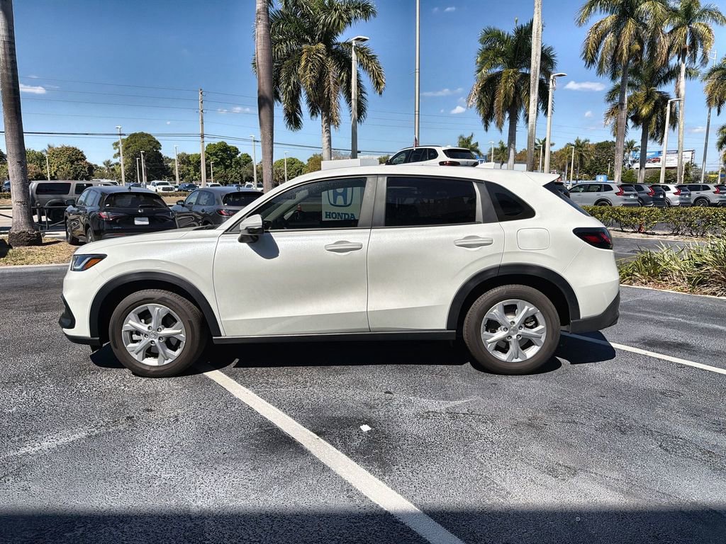 Certified 2024 Honda HR-V LX image 5