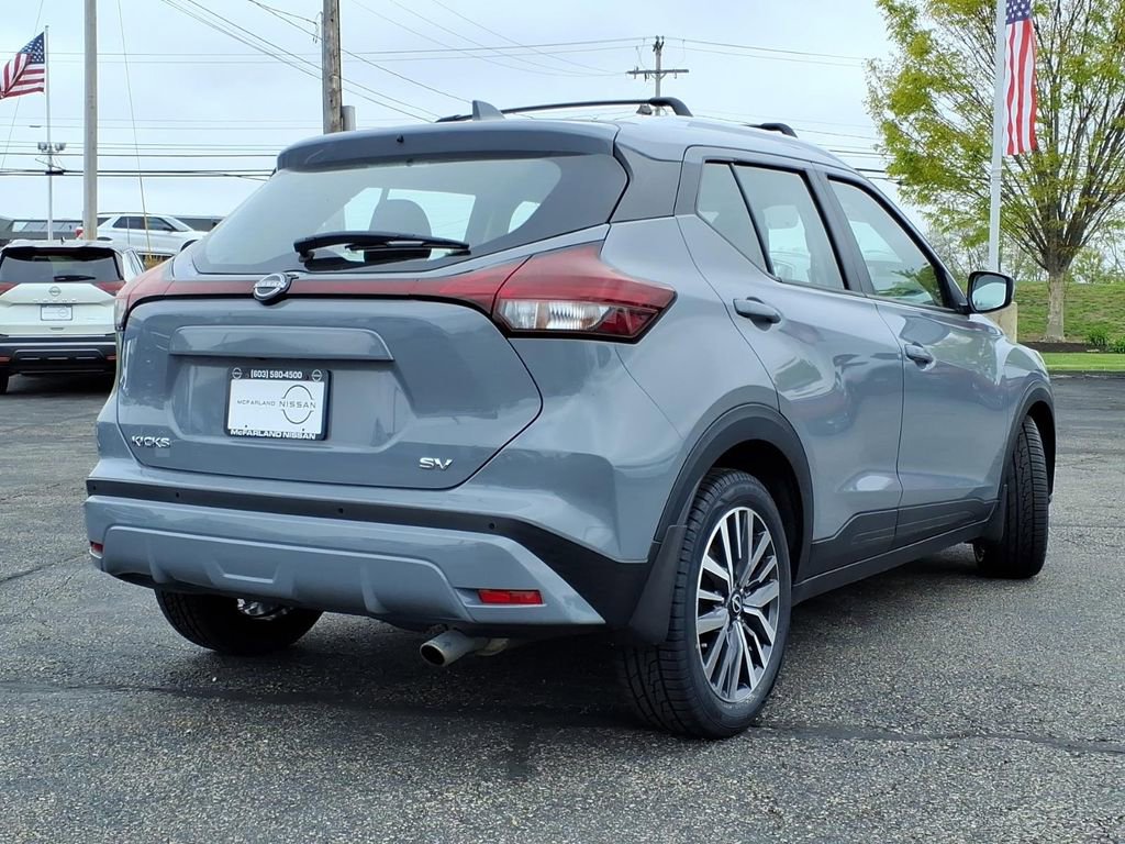 Used 2022 Nissan Kicks SV w/ Exterior Package FWD image 3