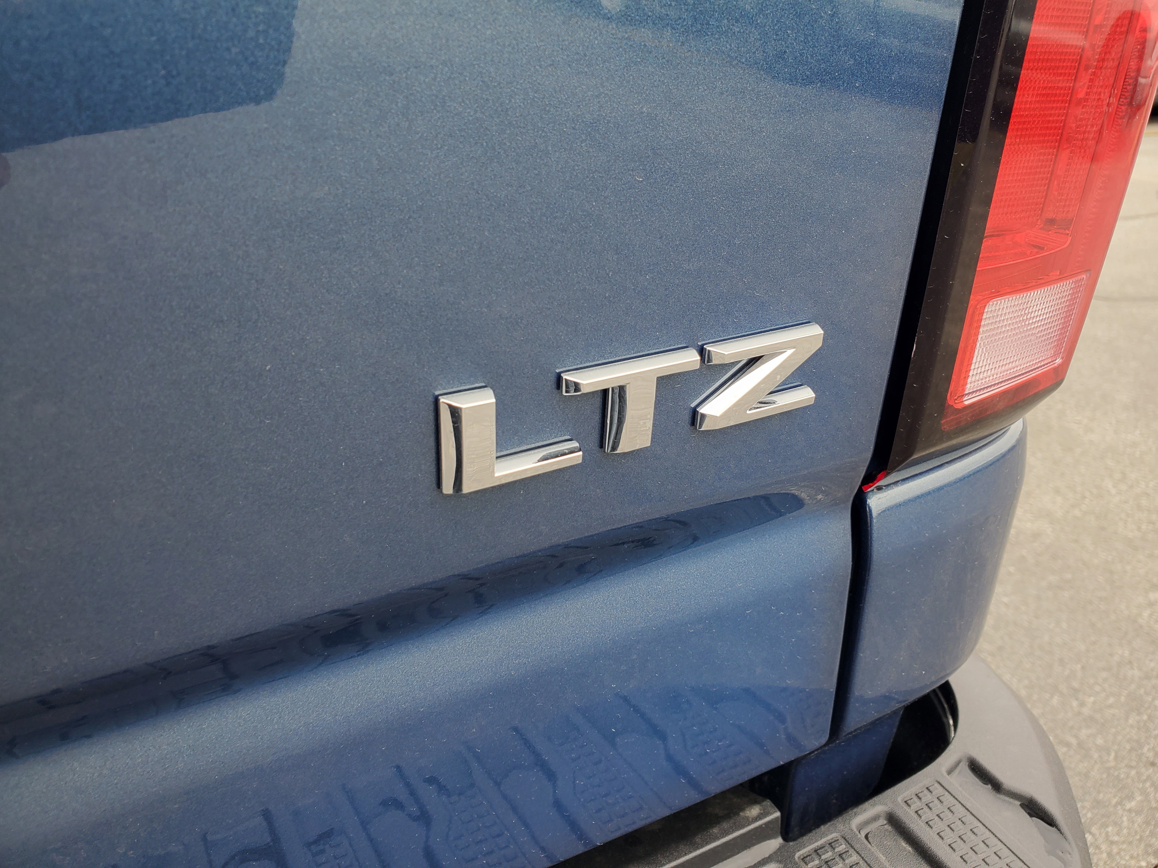 New 2026 Chevrolet Silverado 3500 LTZ w/ LTZ Premium Package image 31