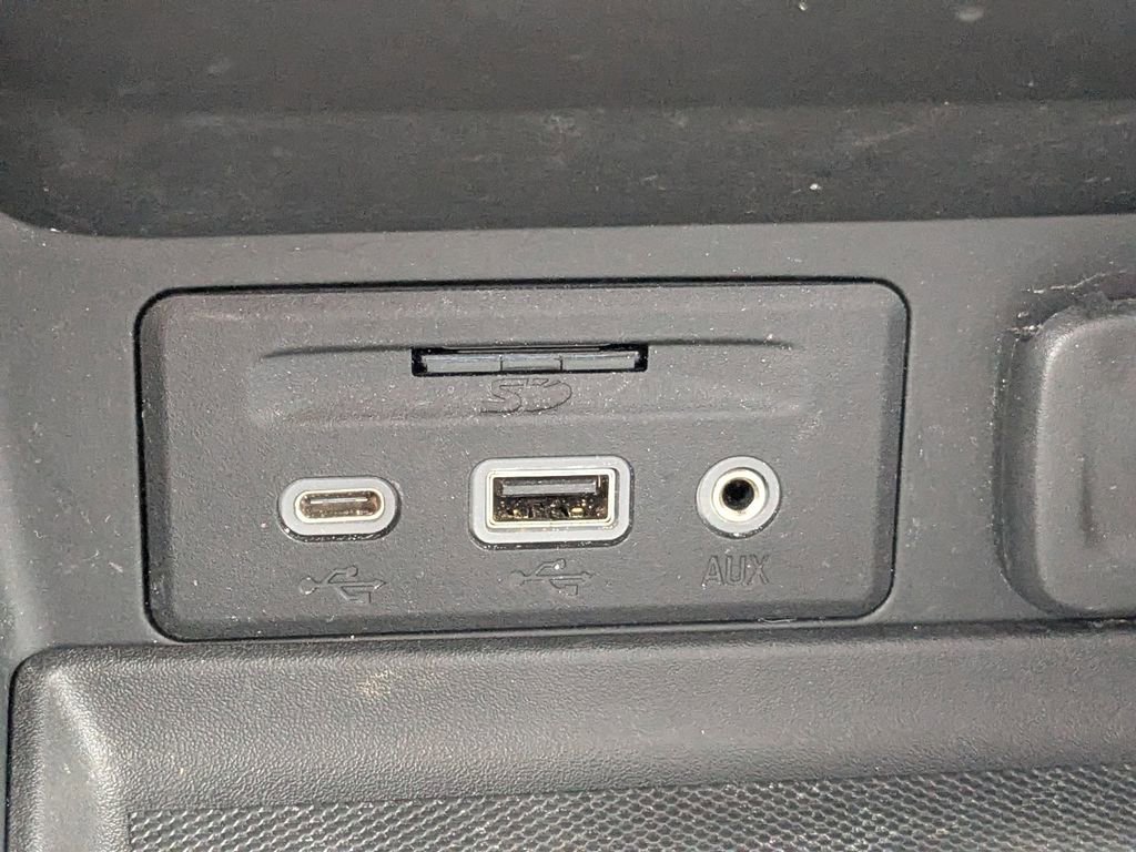 Used 2022 GMC Terrain SLT w/ Infotainment Package II image 22