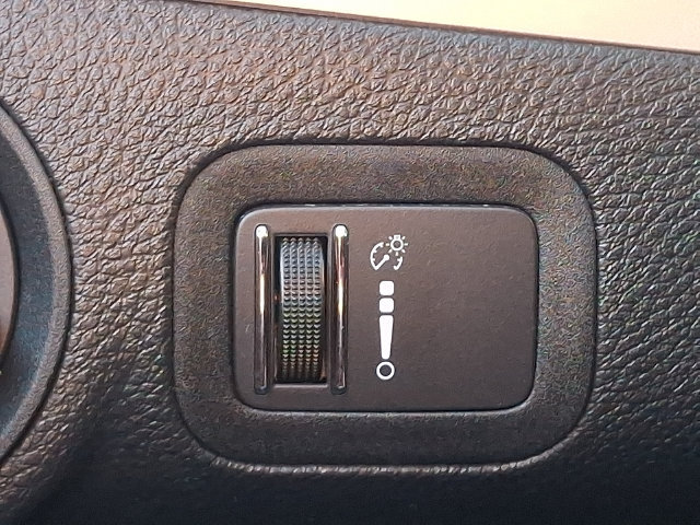 Used 2018 Dodge Journey SE FWD image 24