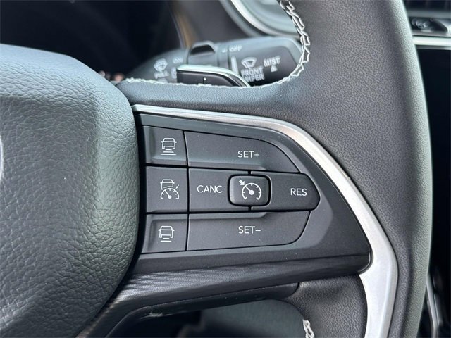 New 2025 Jeep Grand Cherokee L Laredo w/ Luxury Tech Group I image 10