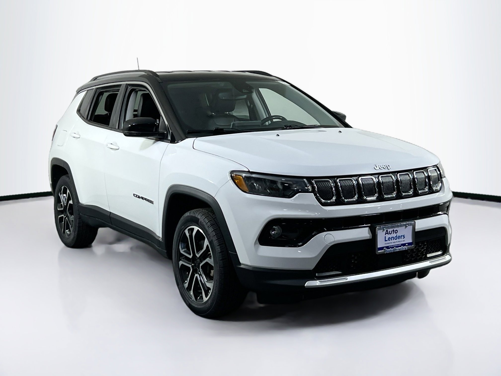 Used 2022 Jeep Compass Limited image 3