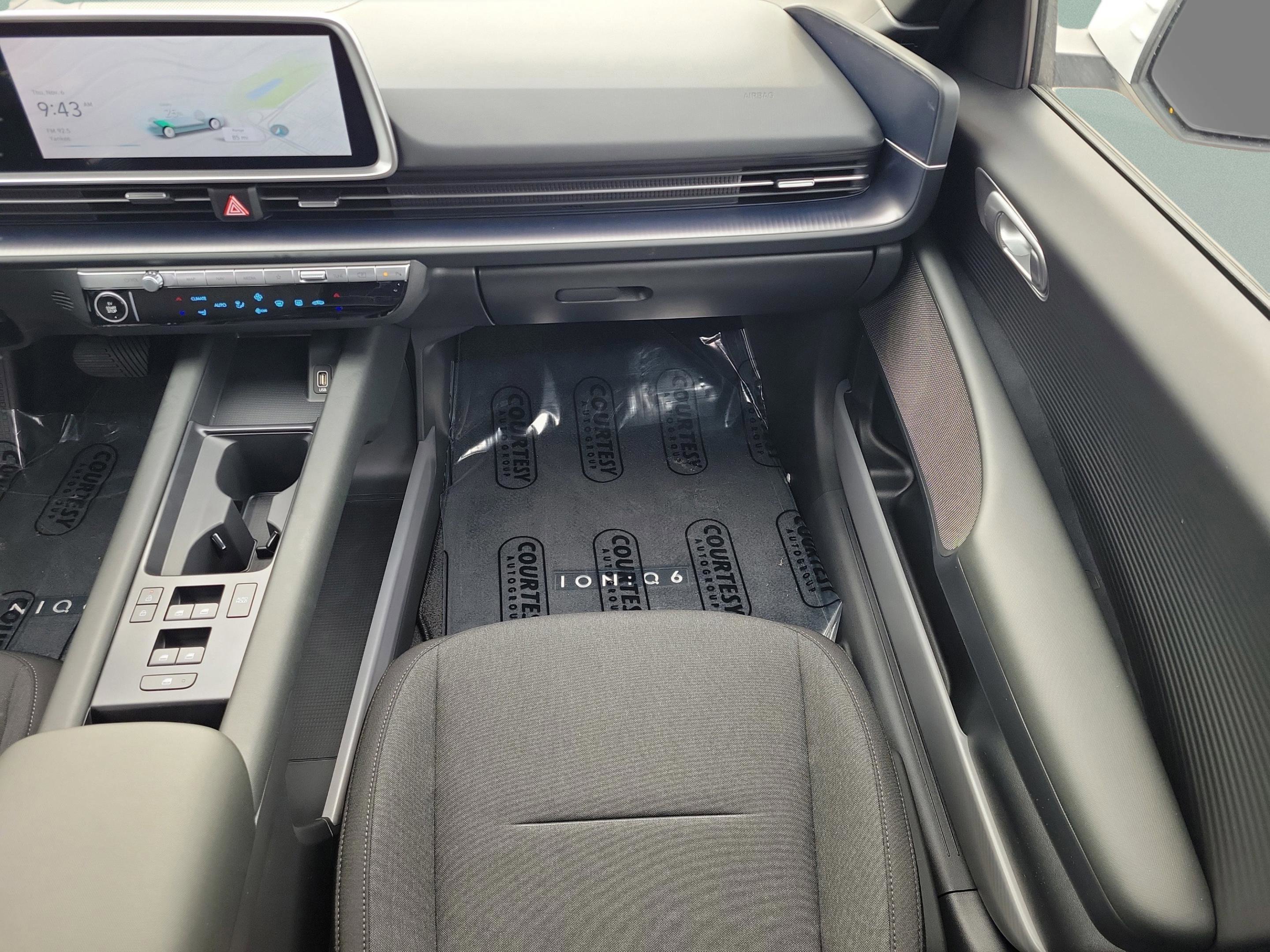 New 2025 Hyundai Ioniq 6 SE image 10