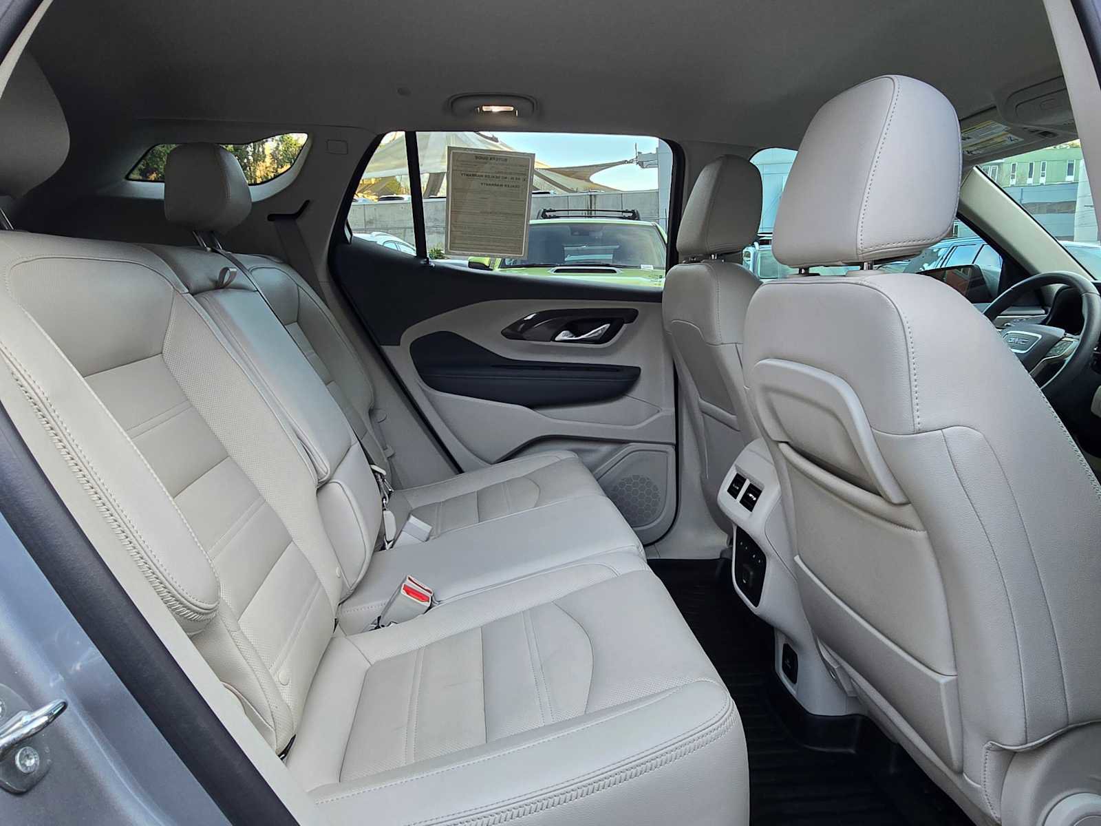 Used 2024 GMC Terrain Denali w/ Denali Premium Package image 12