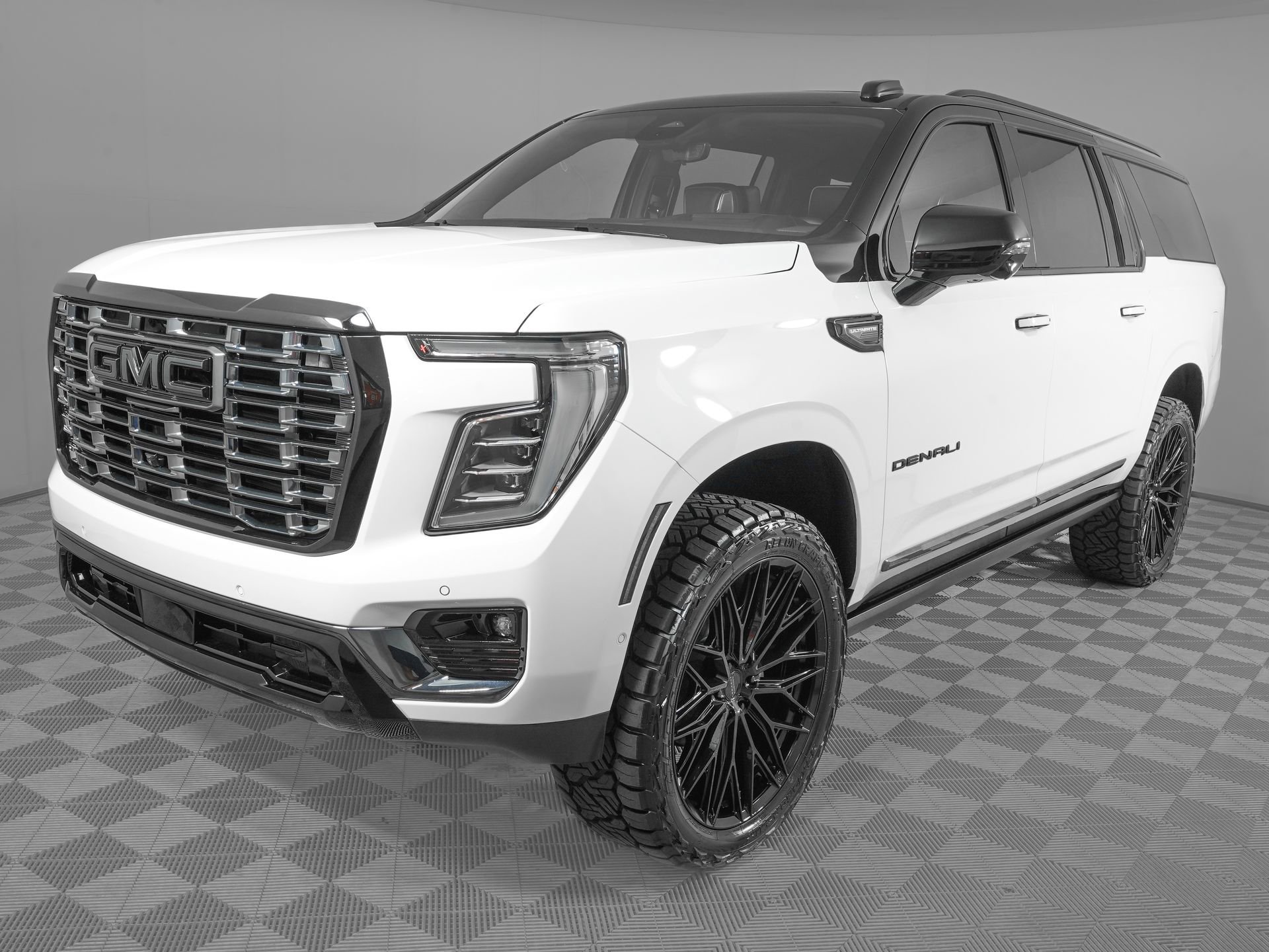 Used 2026 GMC Yukon XL Denali Ultimate AWD/4WD image 9
