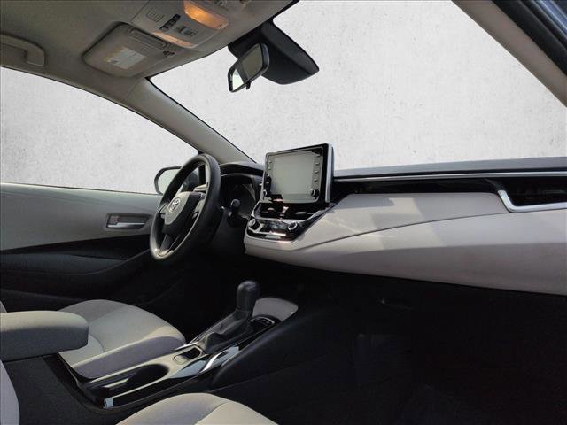 Used 2021 Toyota Corolla LE image 19
