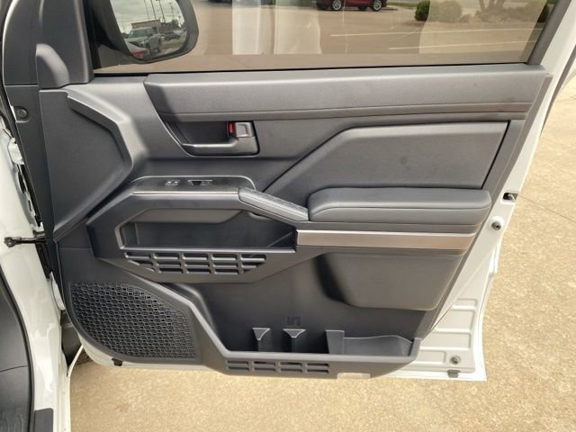 Used 2025 Toyota 4Runner SR5 image 16