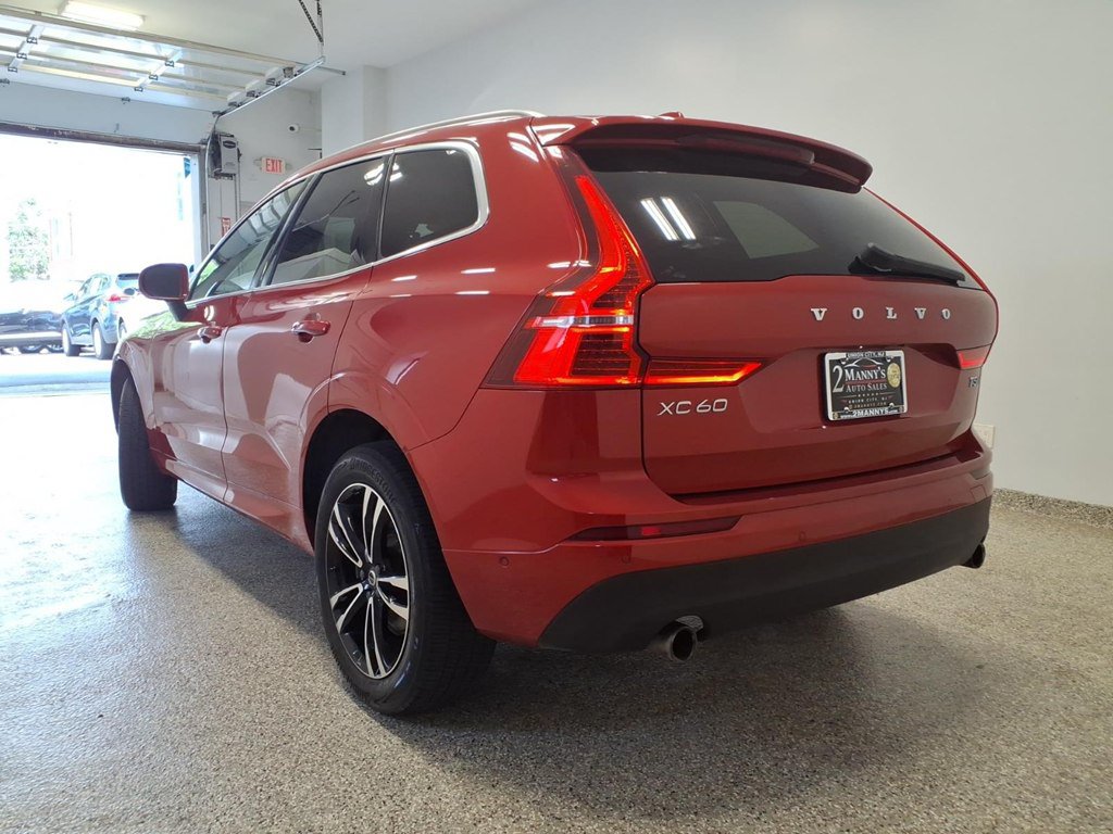 Used 2019 Volvo XC60 AWD T5 Momentum w/ Premium Package image 6