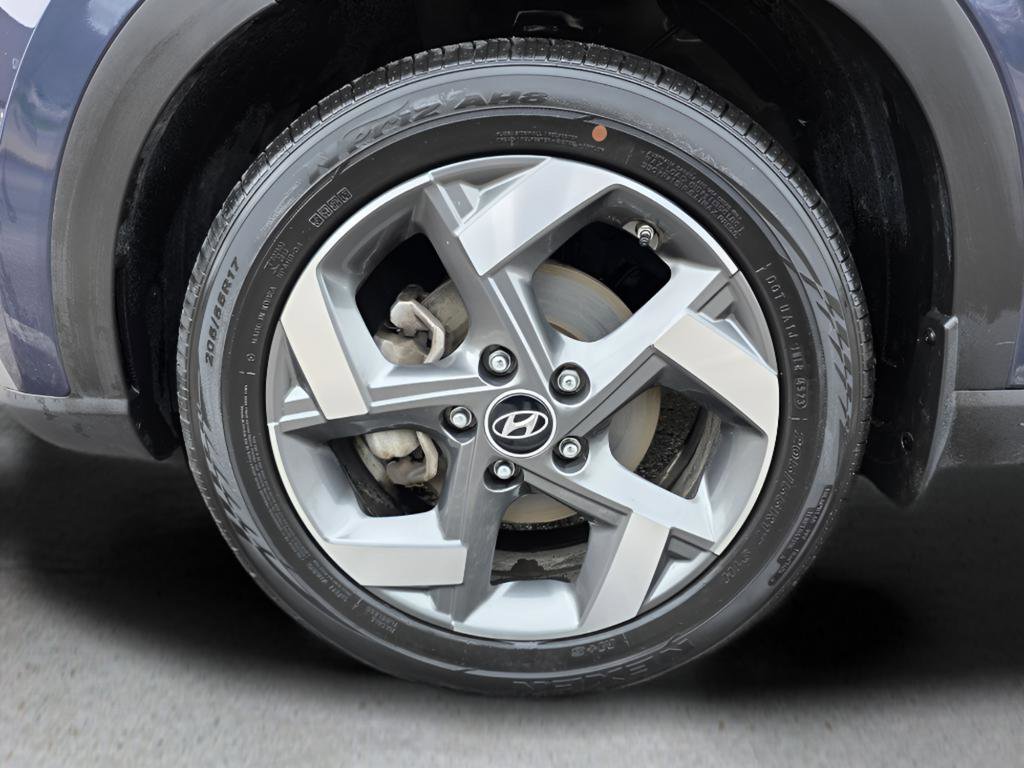 Certified 2024 Hyundai Venue Limited image 11