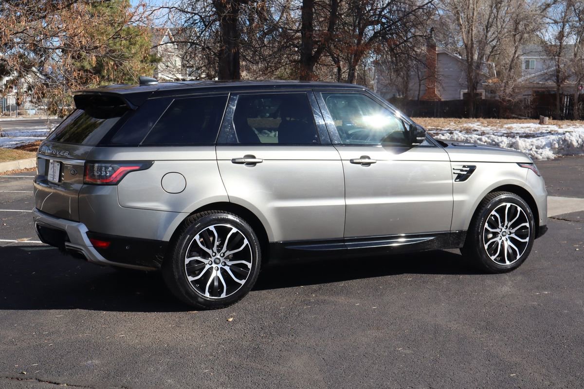 Used 2018 Land Rover Range Rover Sport HSE image 4