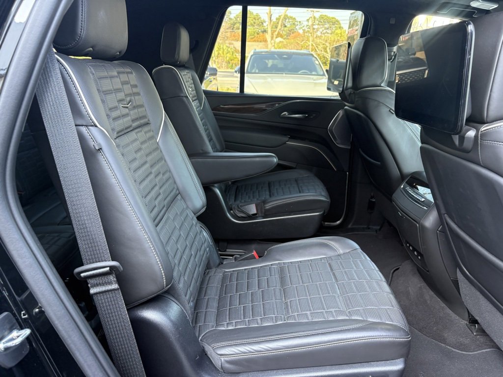 Used 2023 Cadillac Escalade Sport Platinum image 18