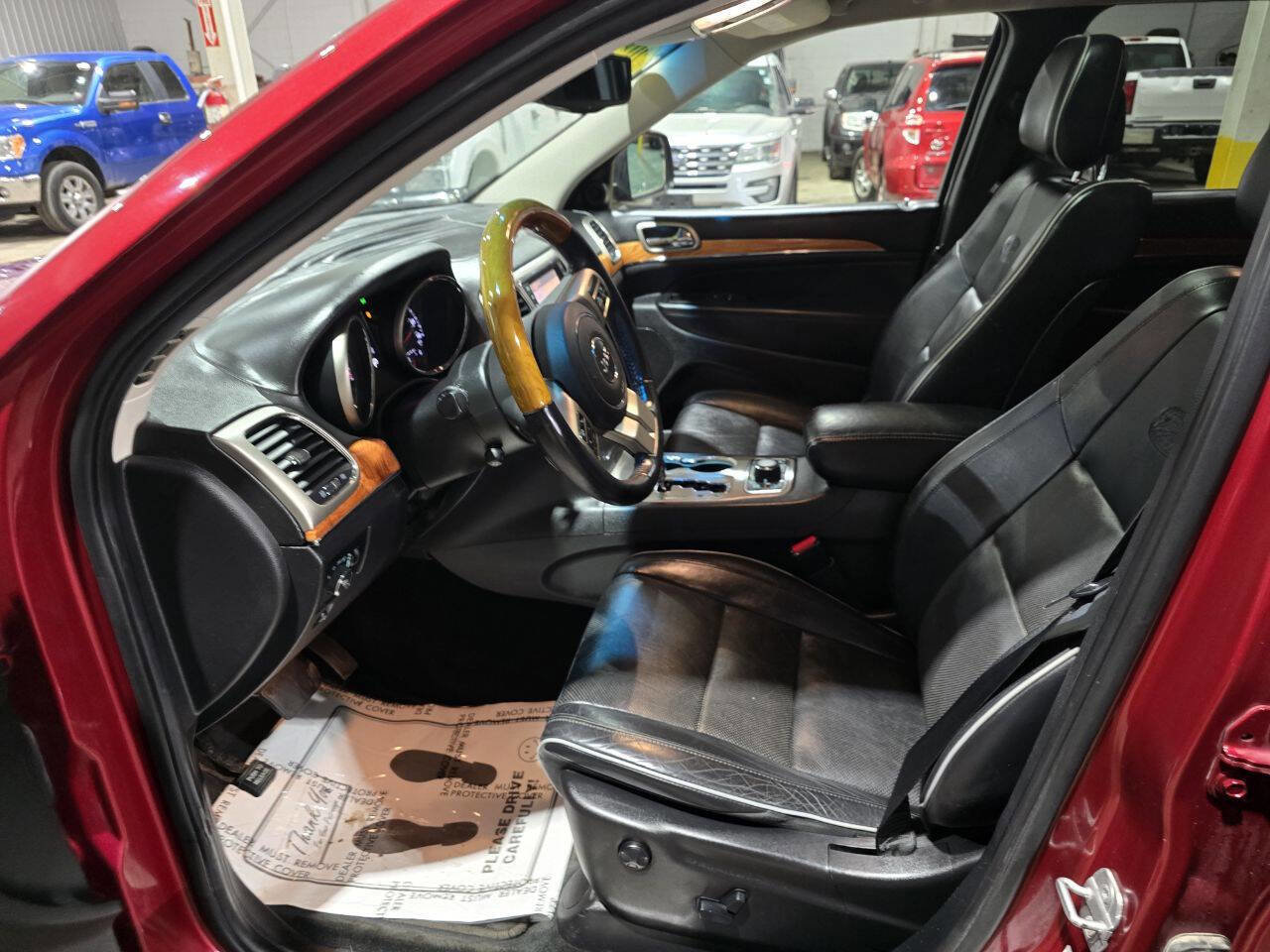 Used 2012 Jeep Grand Cherokee Overland image 27