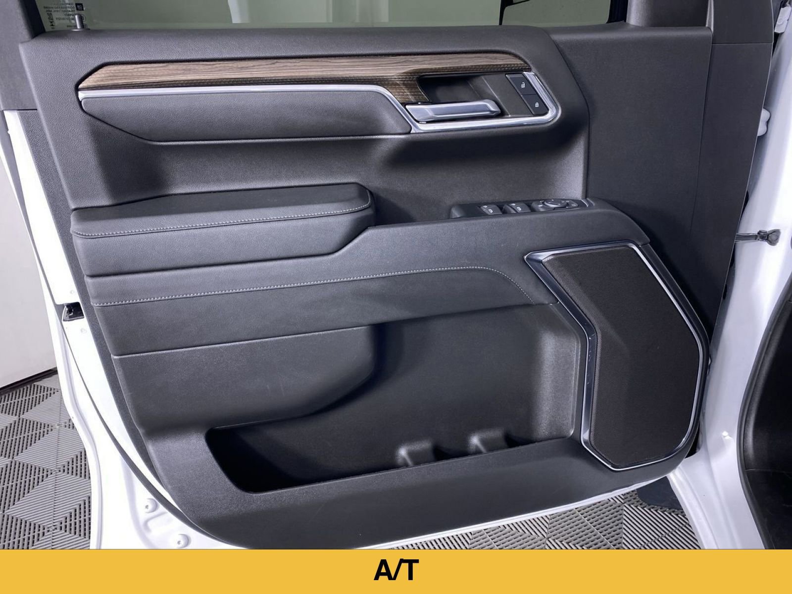 Used 2023 Chevrolet Silverado 1500 RST w/ Z71 Off-Road Package image 22