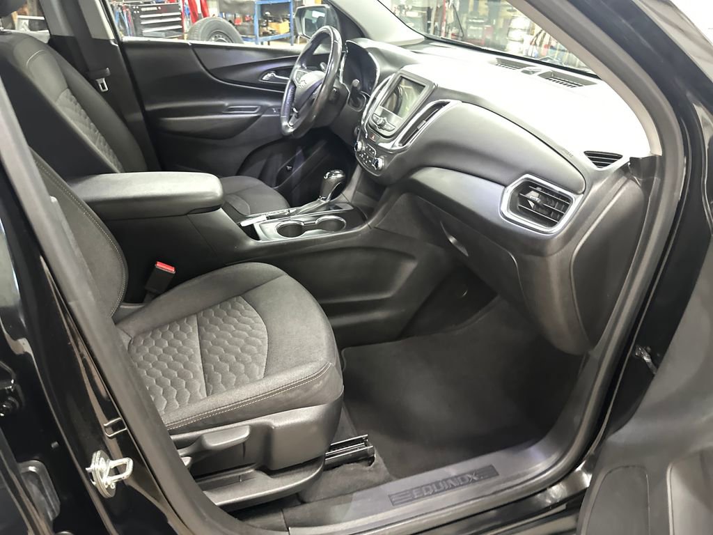 Used 2019 Chevrolet Equinox LT image 36