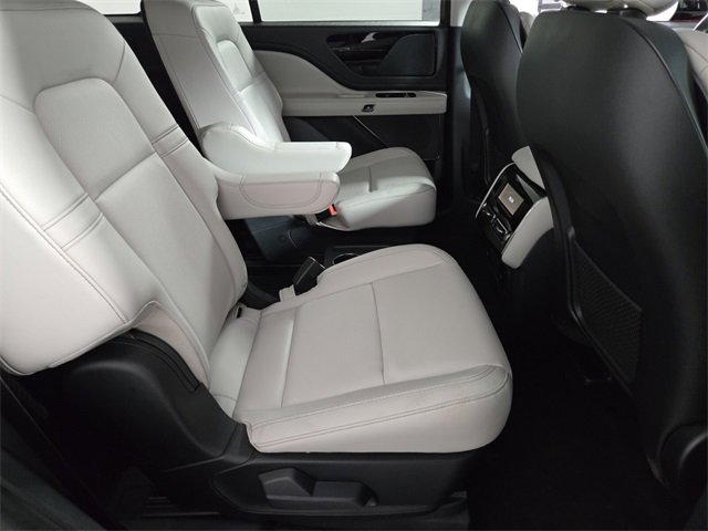 New 2025 Lincoln Aviator Premiere image 19