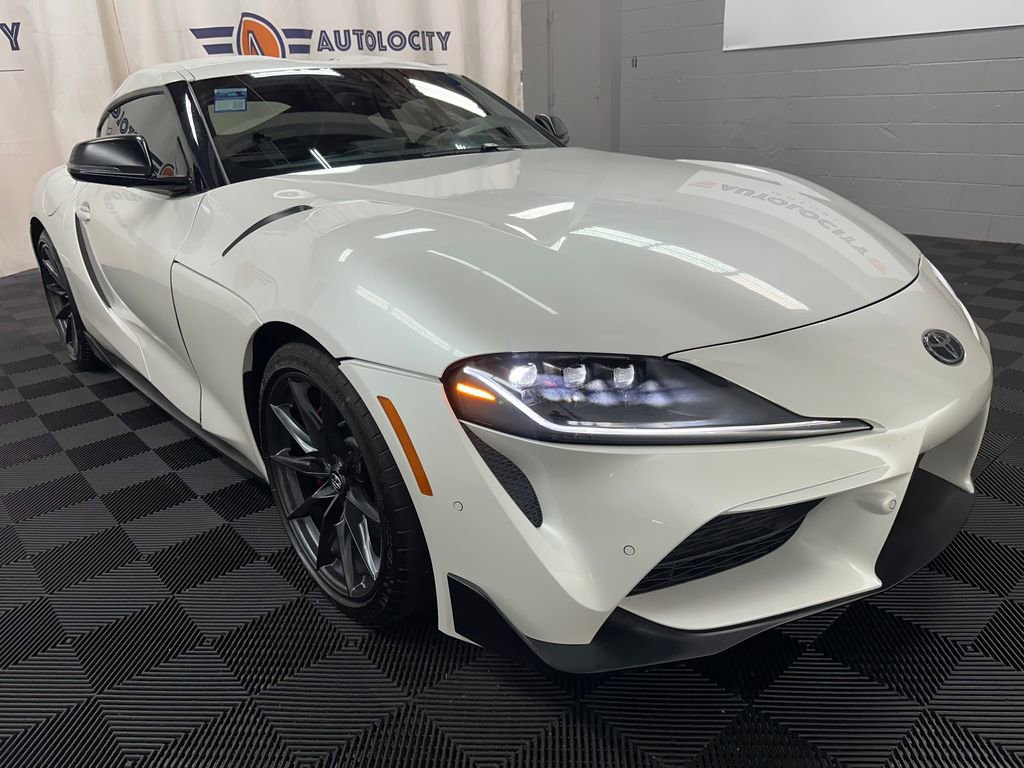 Used 2025 Toyota Supra Premium w/ Driver Assist Package RWD image 2