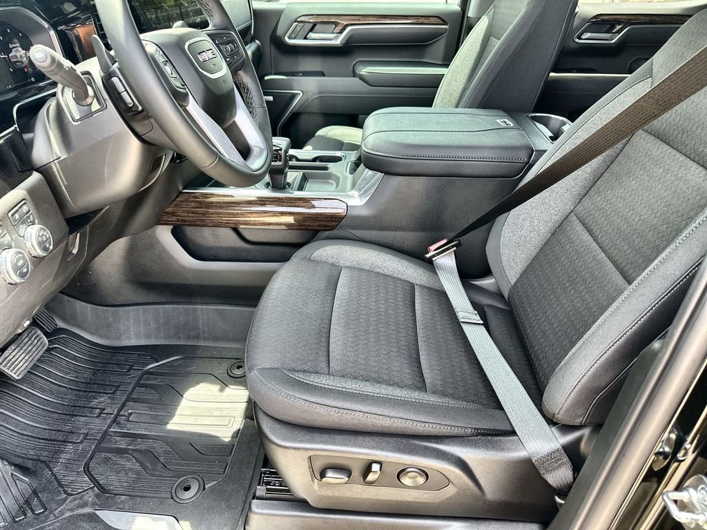 New 2026 GMC Sierra 1500 Elevation image 24