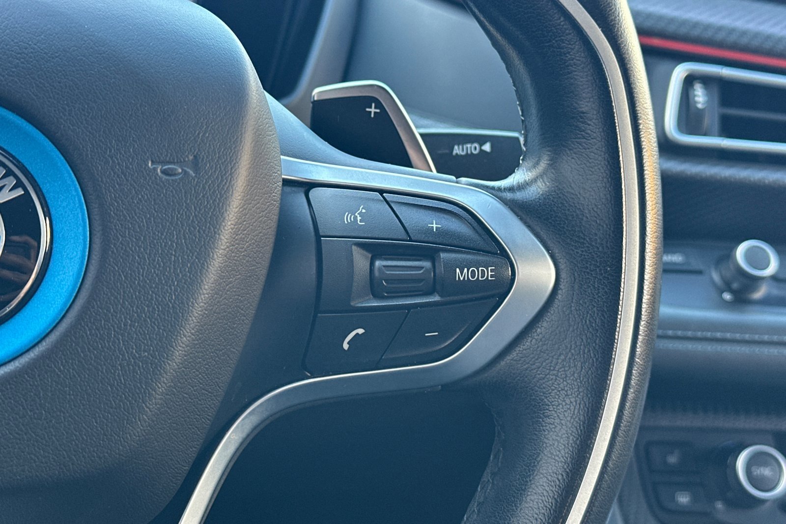 Used 2020 BMW i8 Coupe image 38