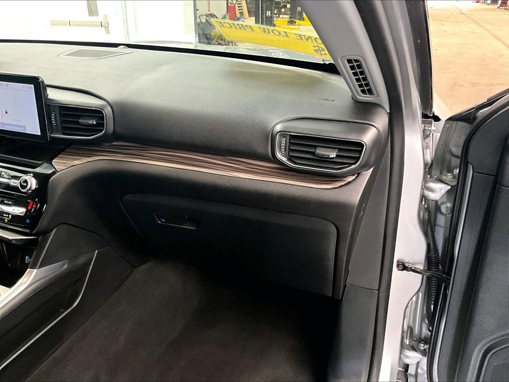 Used 2023 Ford Explorer Limited w/ Equipment Group 301A image 13