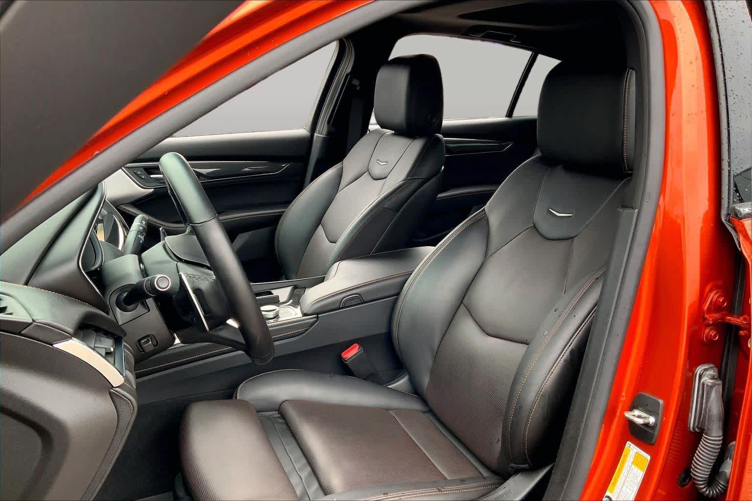 Used 2023 Cadillac CT5 V w/ Premium Package RWD image 8