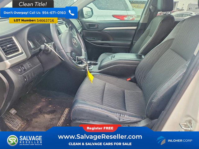 Used 2019 Toyota Highlander Plus FWD image 9