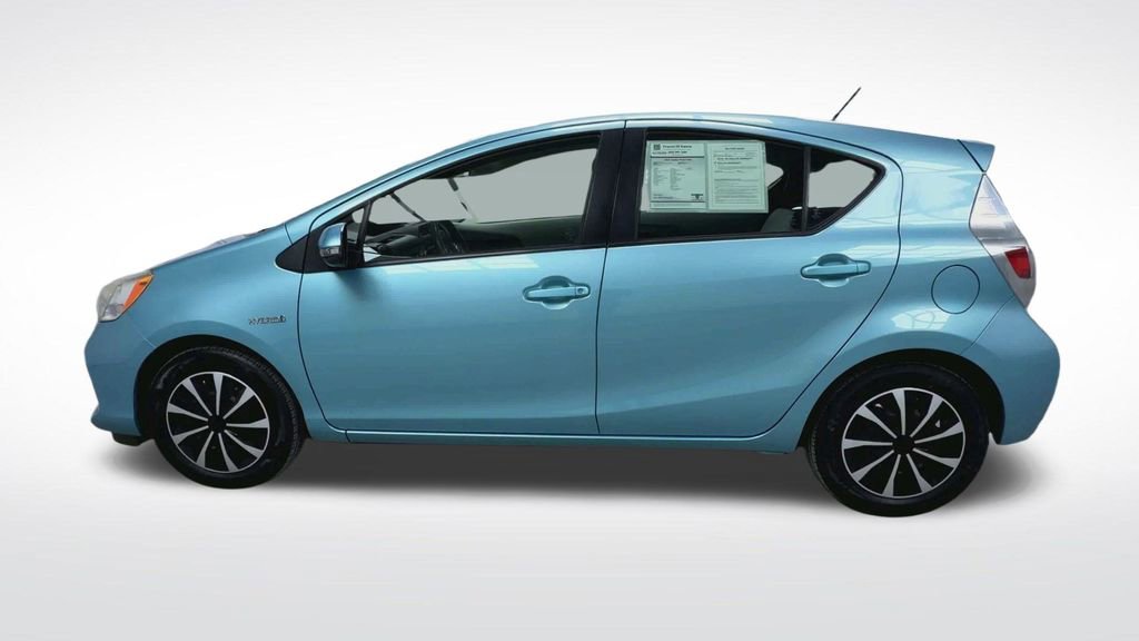 Used 2013 Toyota Prius C One image 6