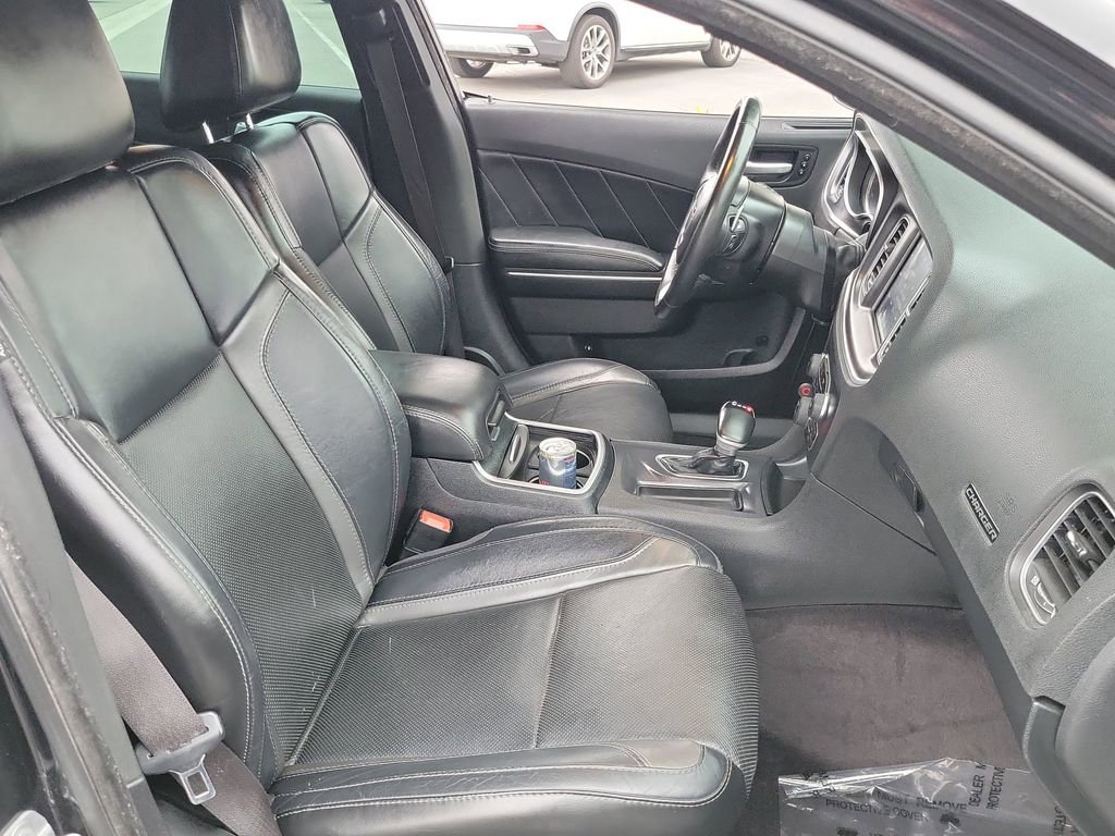 Used 2017 Dodge Charger R/T w/ Plus Group image 15