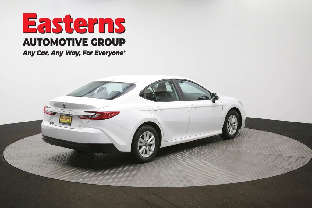 Used 2025 Toyota Camry LE image 41