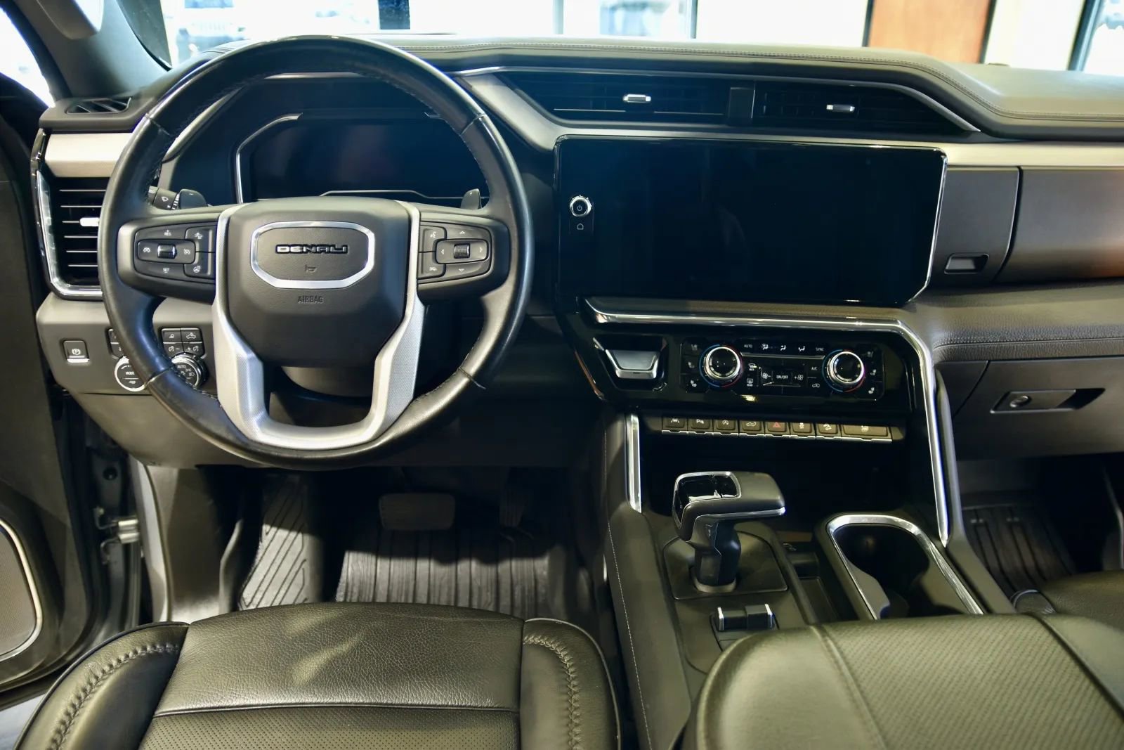 Used 2024 GMC Sierra 1500 Denali w/ Technology Package image 16