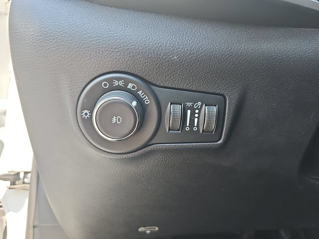 Used 2024 Jeep Compass Latitude AWD/4WD image 23