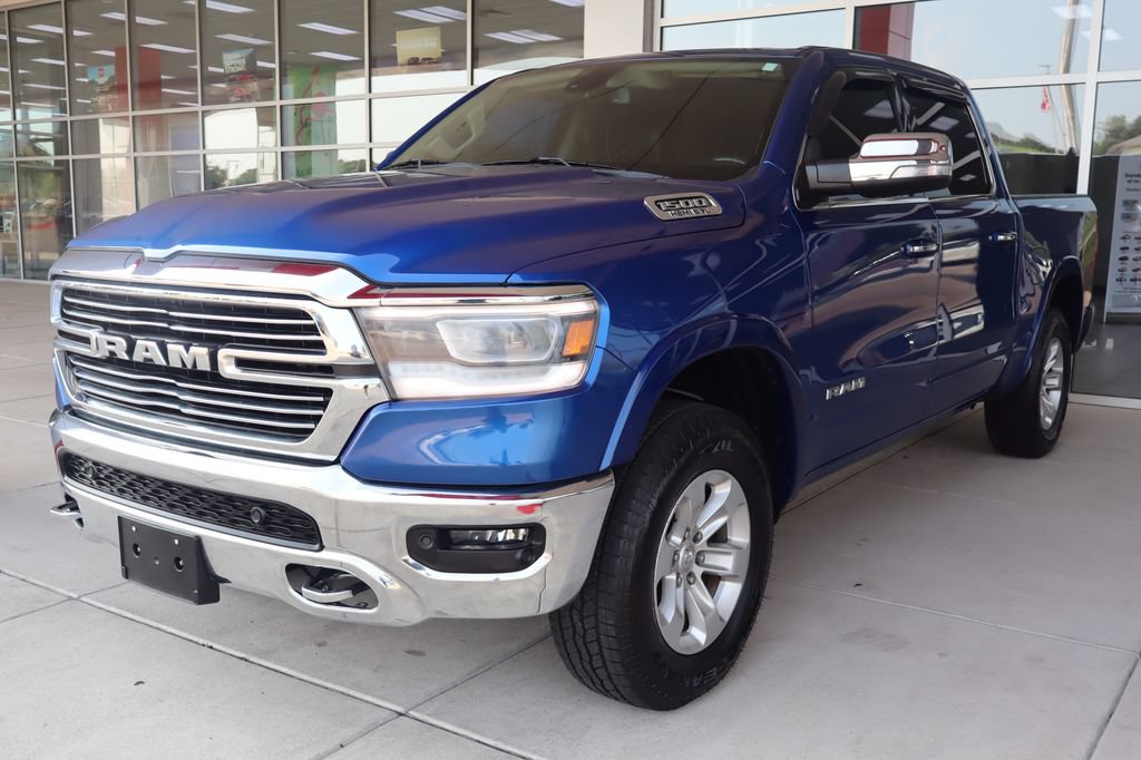 Used 2019 RAM 1500 Laramie AWD/4WD image 3