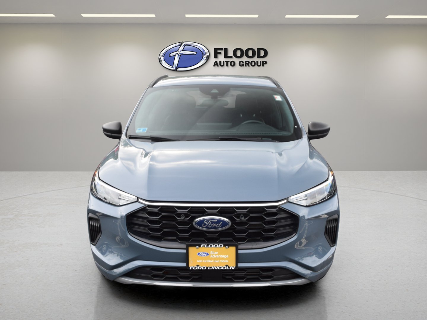 Used 2023 Ford Escape ST-Line AWD/4WD image 2