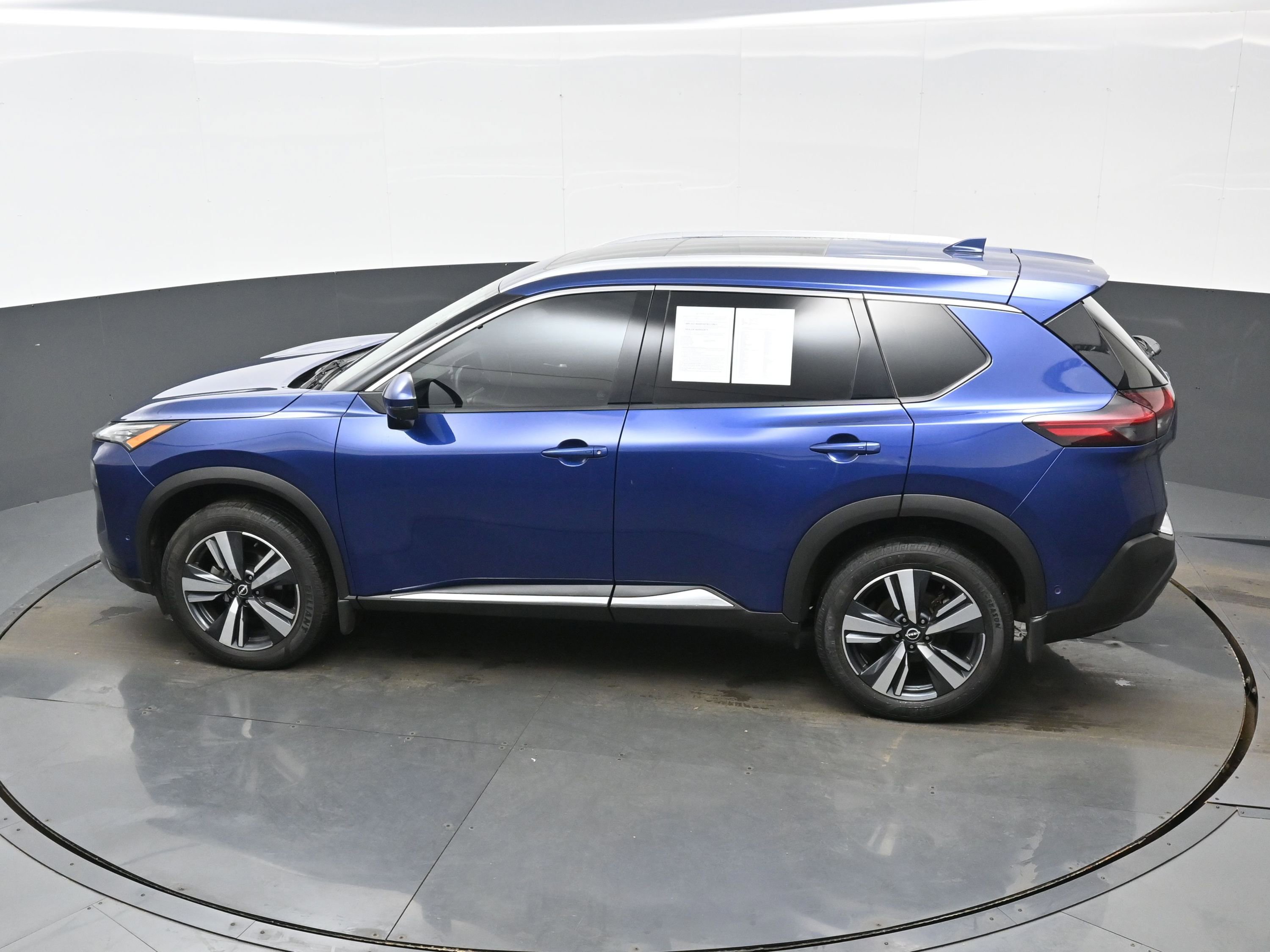 Used 2022 Nissan Rogue SL w/ SL Premium Package image 35