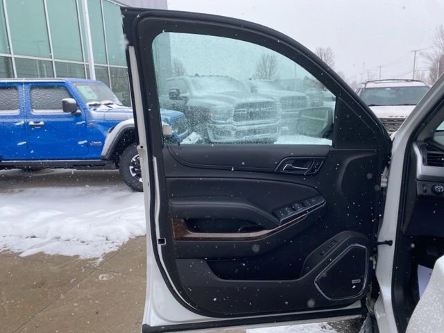 Used 2017 Chevrolet Suburban LT image 9