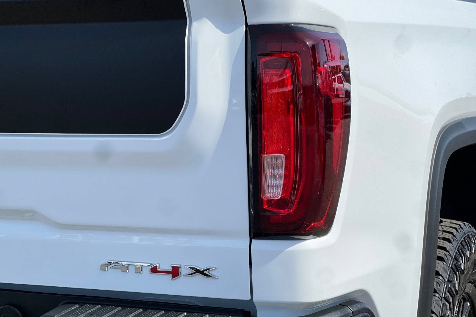 New 2026 GMC Sierra 1500 AT4X w/ AT4X AEV Edition AWD/4WD image 22