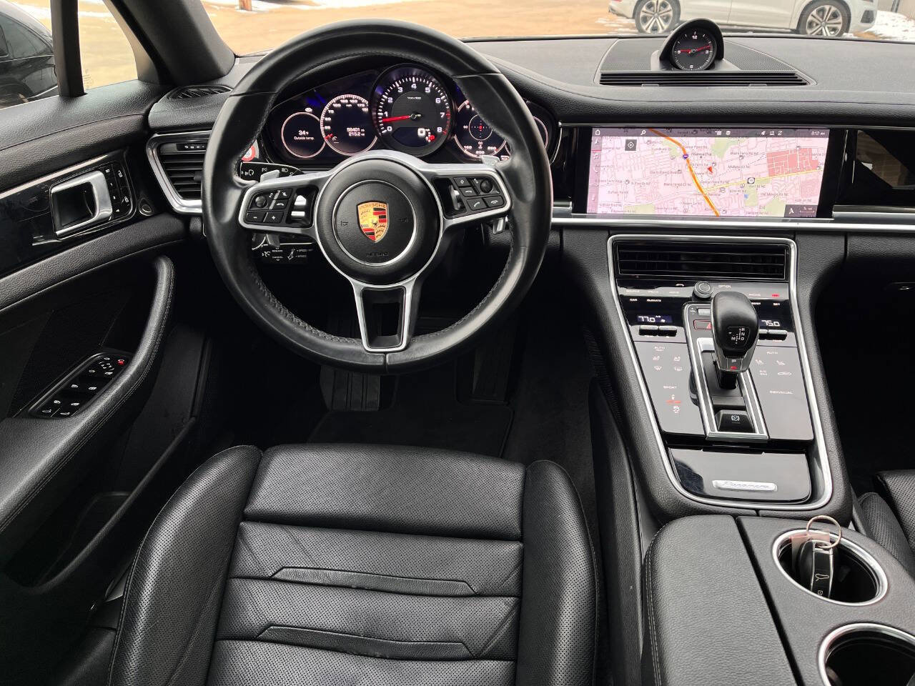 Used 2019 Porsche Panamera 4 image 19
