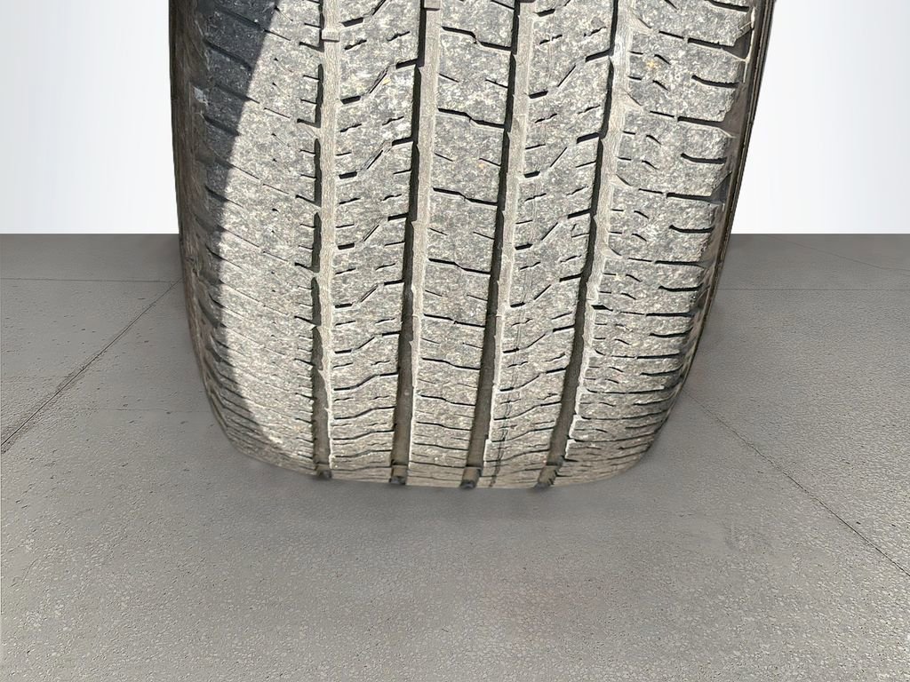 Used 2013 Jeep Grand Cherokee Limited w/ Trailer Tow Group AWD/4WD image 41