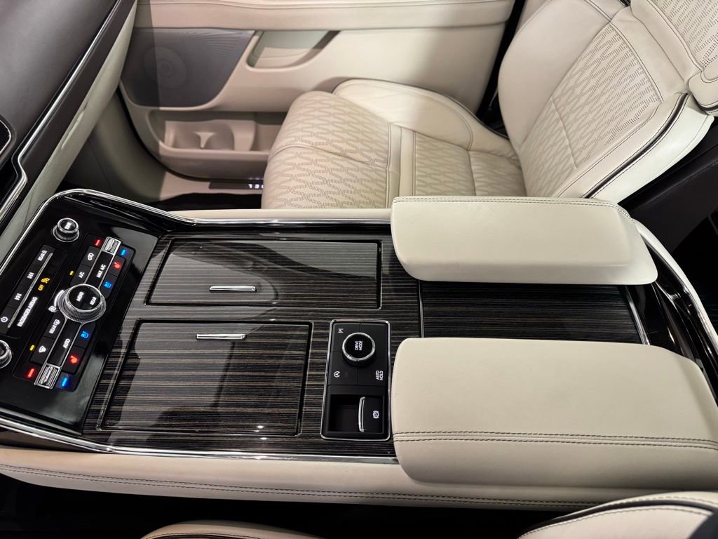 Certified 2023 Lincoln Navigator Black Label image 23